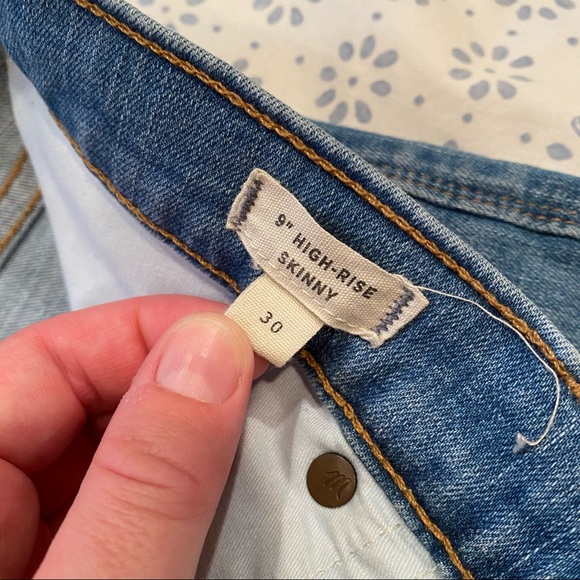 Madewell 9” High Rise Skinny Jean - Picture 6 of 9